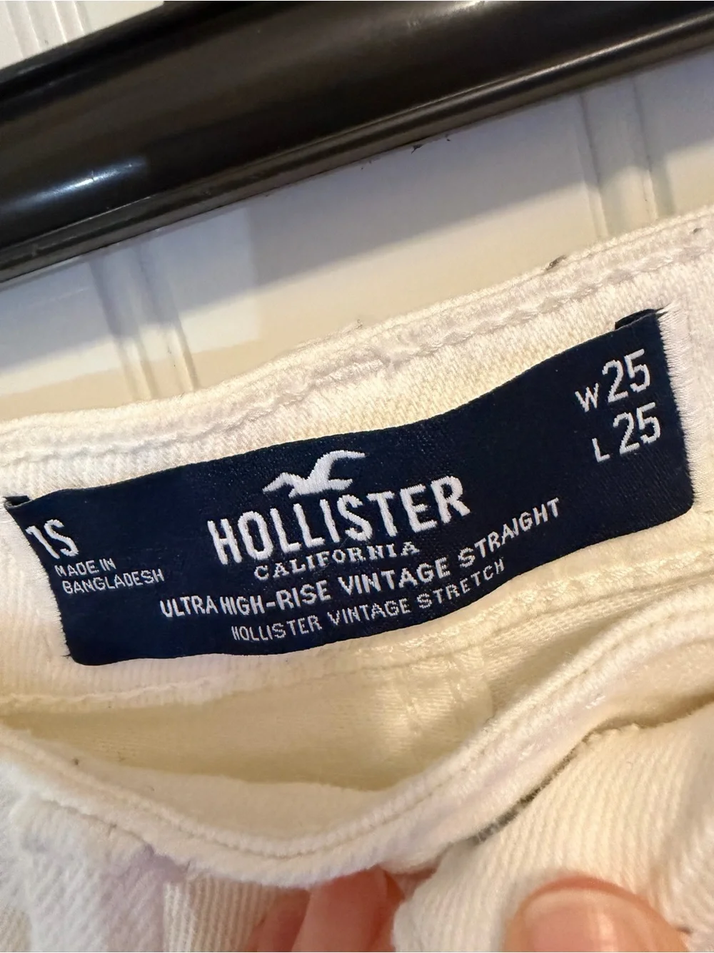 Hollister Ultra High-Rise Vintage Straight White Jeans Size 25